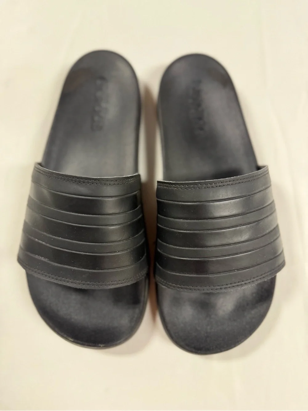 Adidas Adilette Comfort Black Slides Sandals Men’s 8 Women’s 9